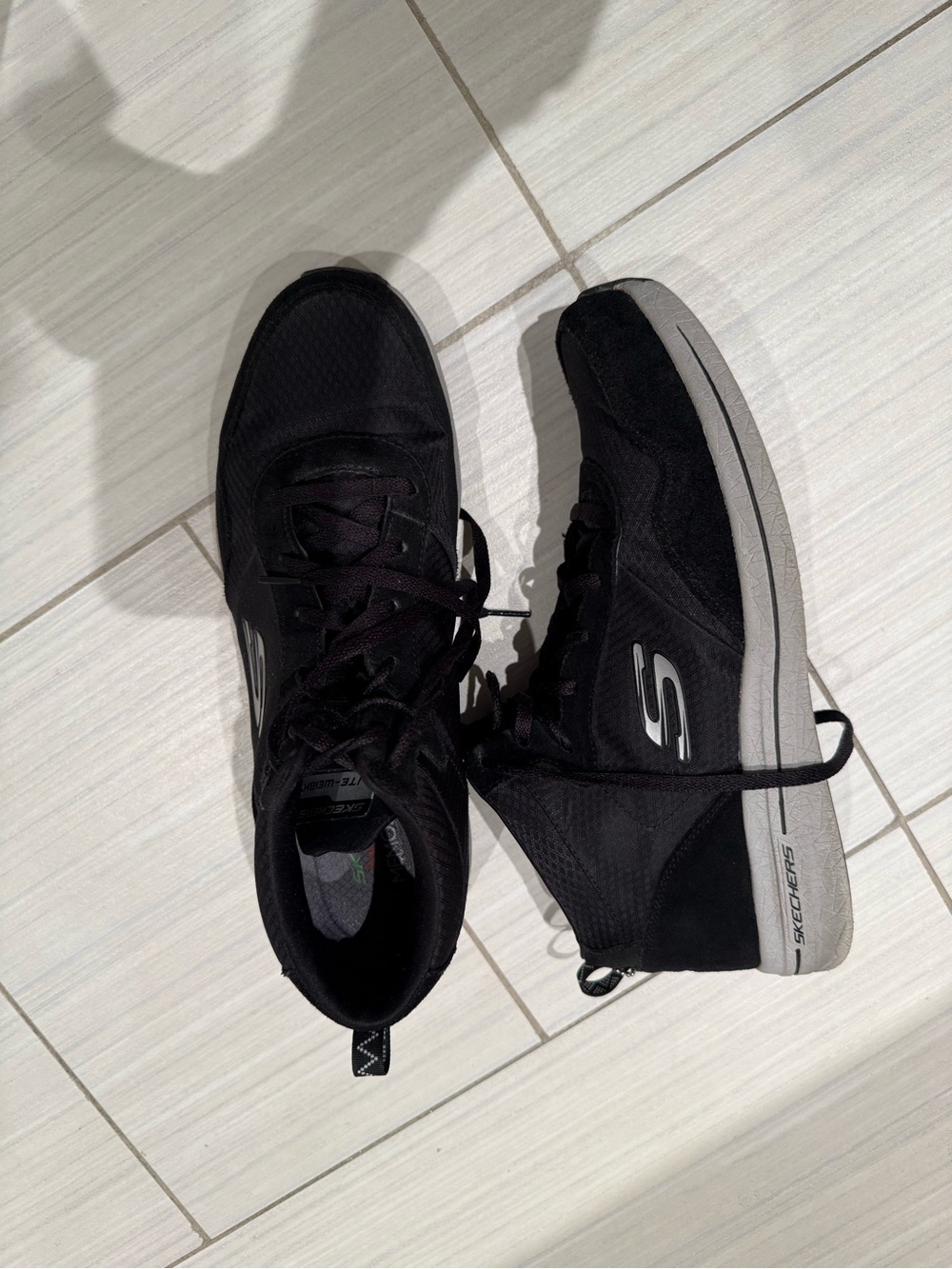 Skechers Men’s Black Casual Lace-Up Sneakers